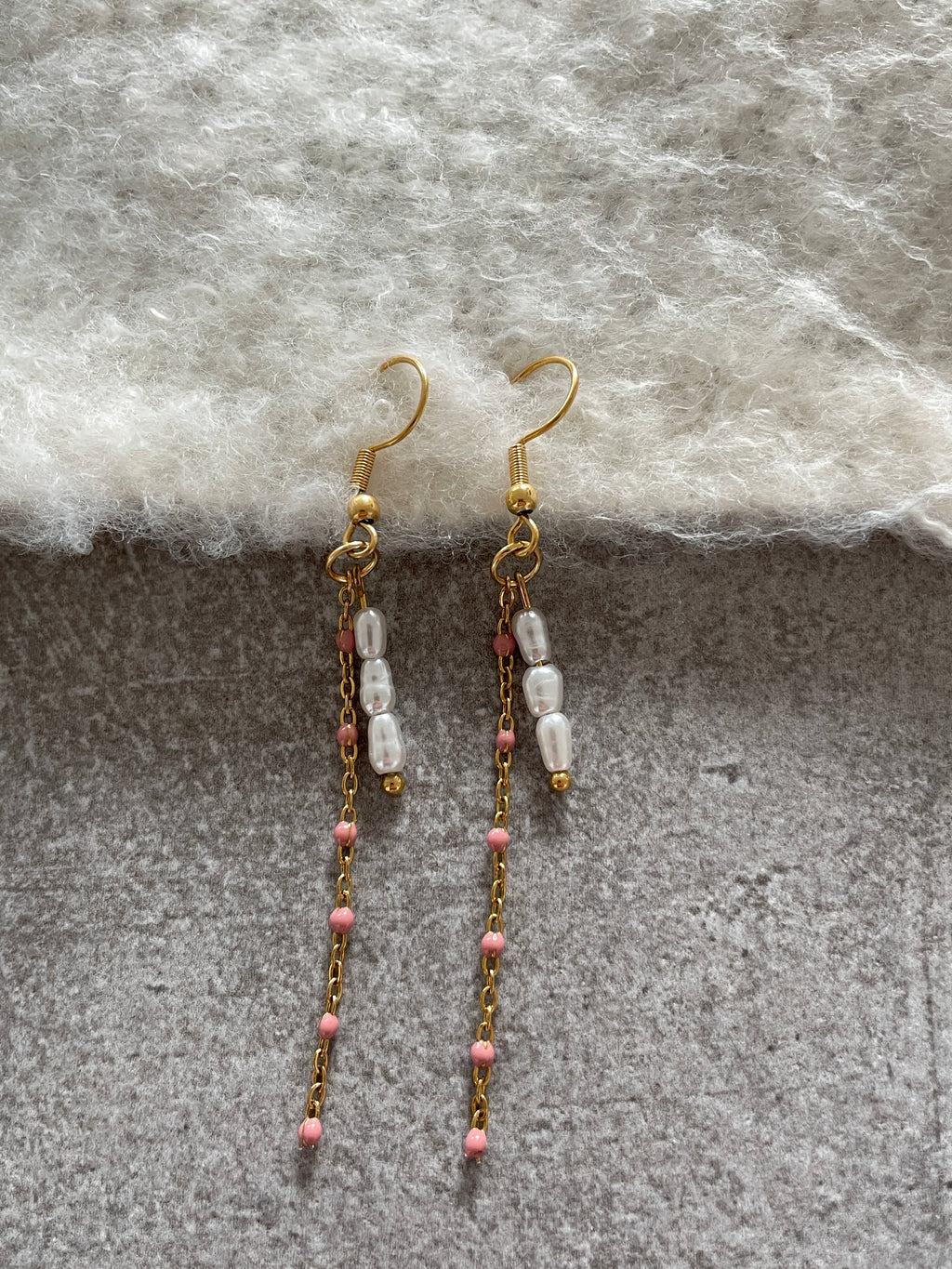 Sol Pearls Earrings