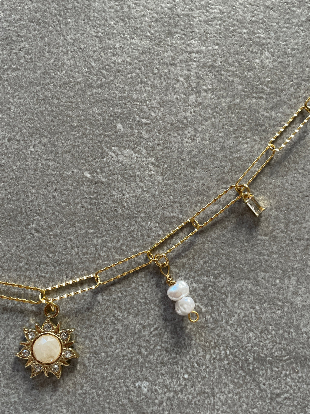 Sunny Necklace