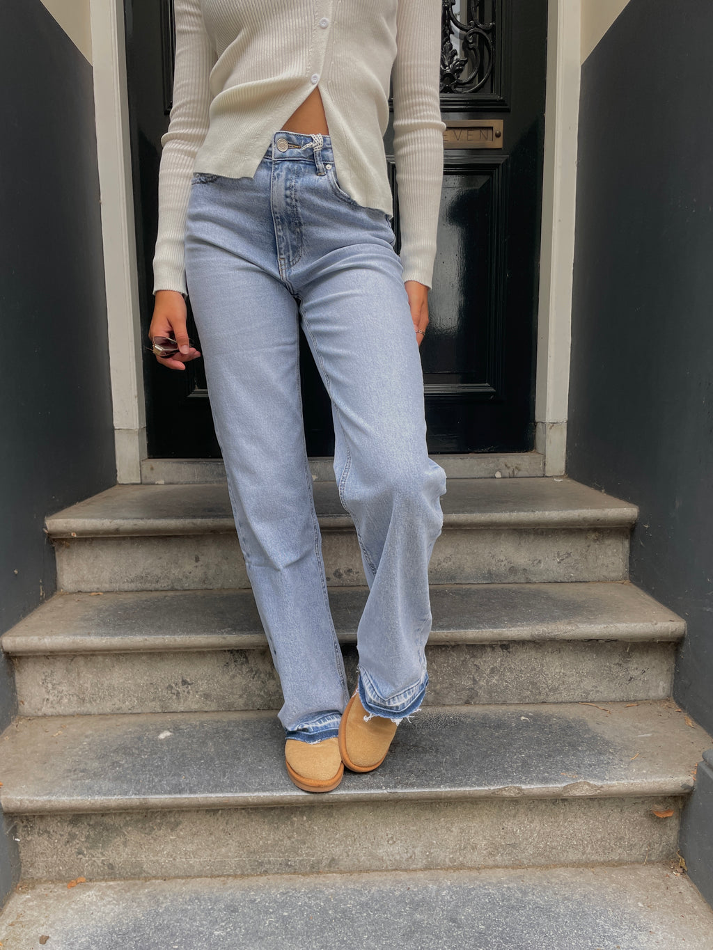 Straight Leg Jeans | 002