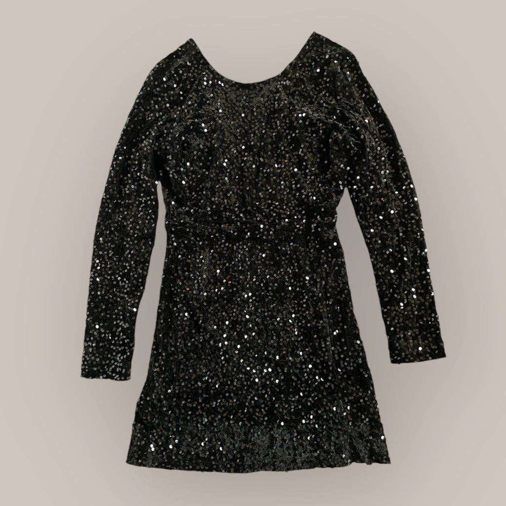 Chic Open Back Dress | Black